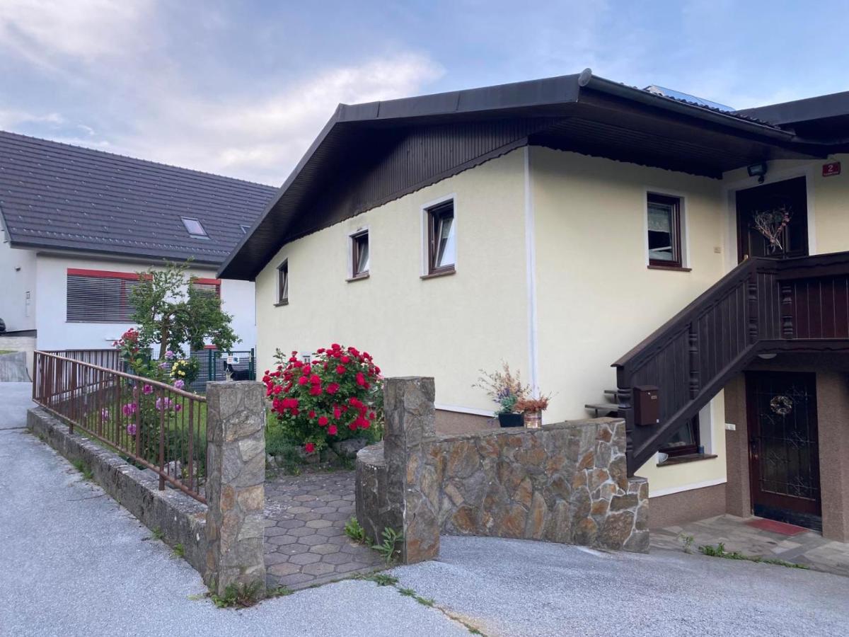 Ferienwohnung Apartma Kamnitnk Škofja Loka Exterior foto